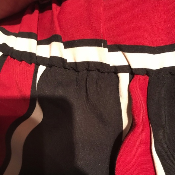 📦5/$50 Zara Striped Slightly Wide Leg Cropped Pants in Black Red Beige XS - Picture 11 of 14